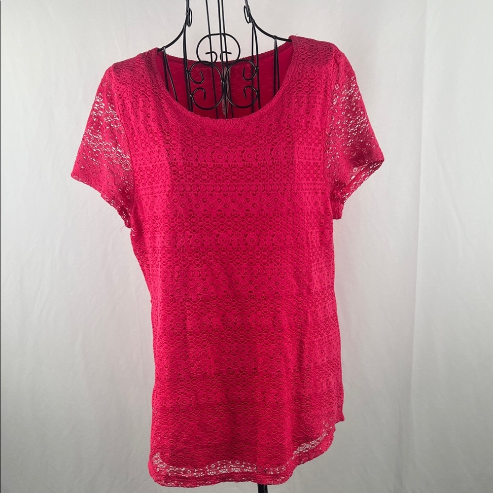 Leo & Nicole Chic Lace Blouse in Vibrant Pink Woman’s Size Medium Short Sleeve
